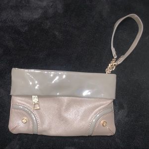 Vera Wang wristlet